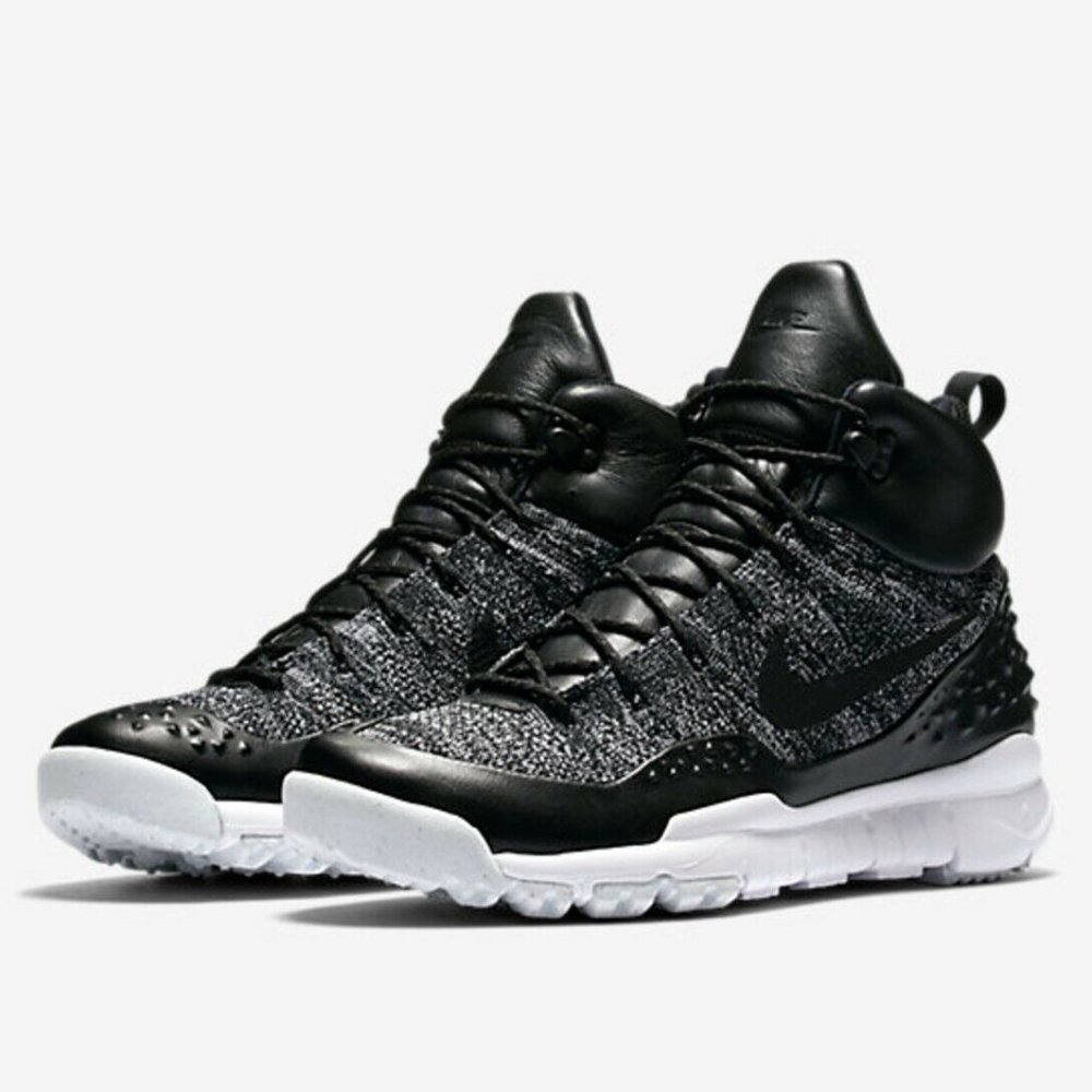 NEW  NIKE Men's Lupinek Flyknit Hiking Shoes